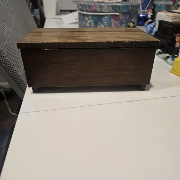 Vintage MCM Japanese Wooden Jewelry Box with Ballerina - Picture 4 of 4